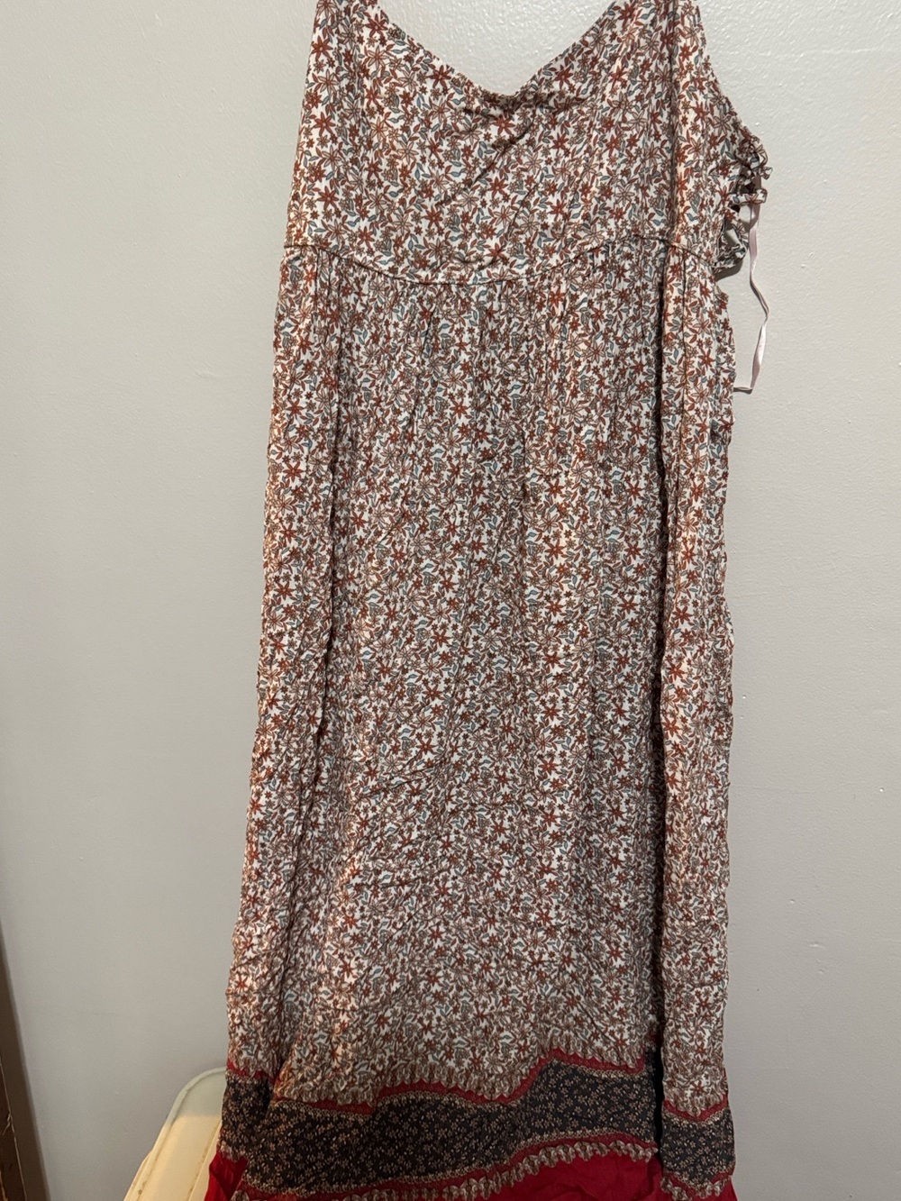 Forever 21 Floral Maxi Dress in Rust, White, Black